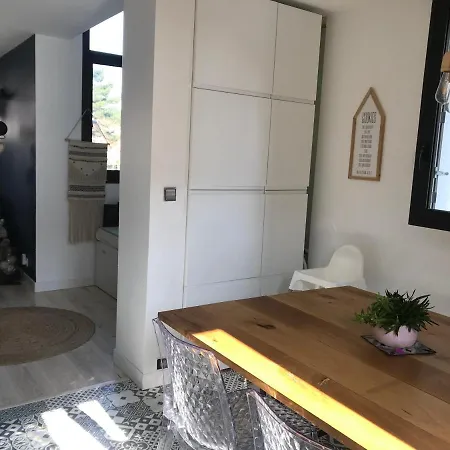 Duplex 3 Chambres アパート
